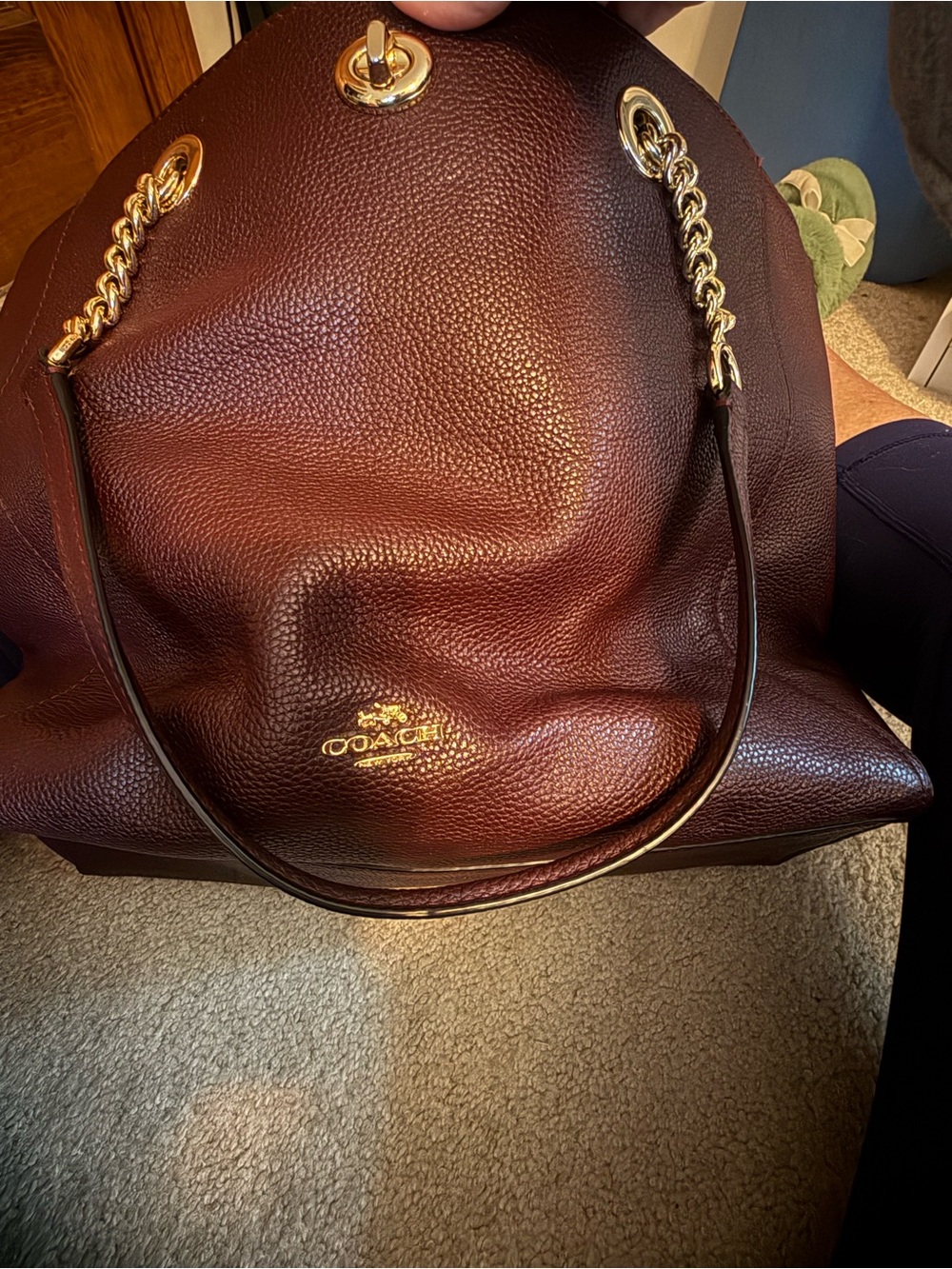 Coach Pebbled Leather Tote in gorgeous Burgundy with Gold Hardware - Picture 5 of 9